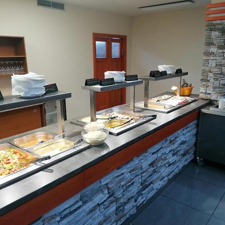Apartman Besenova Bagian luar foto