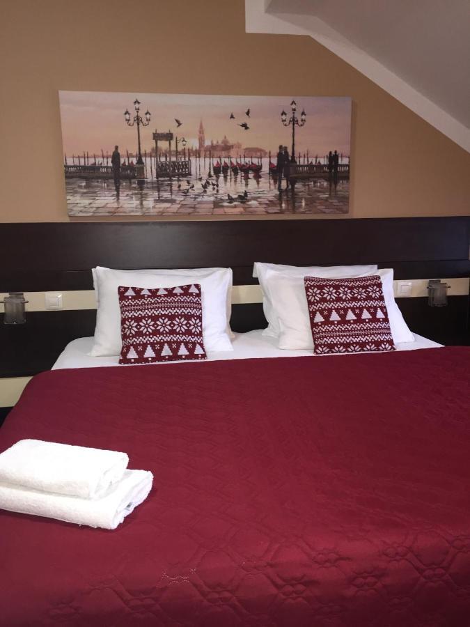 Apartman Besenova Bagian luar foto