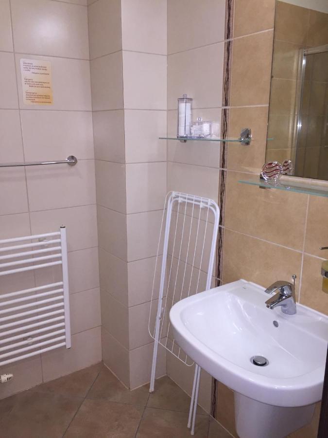 Apartman Besenova Bagian luar foto